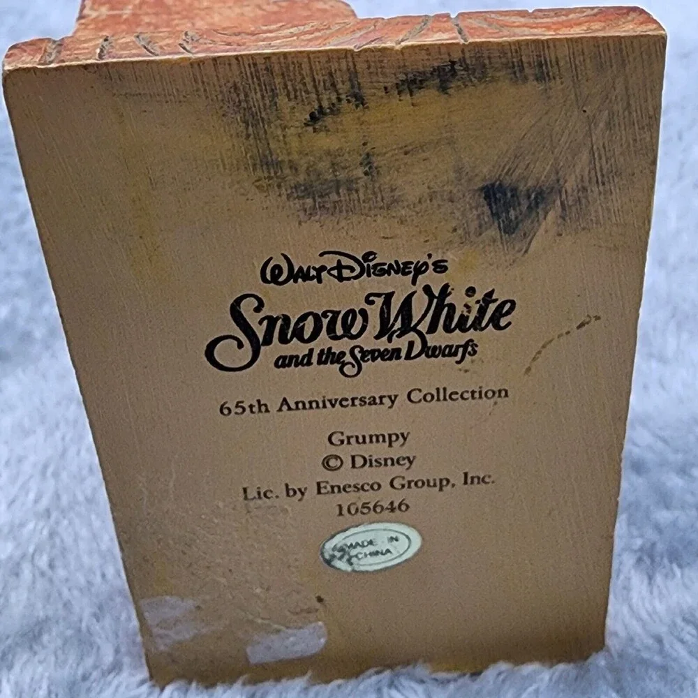 Snow White 65th Anniversary Collector Figure GRUMPY